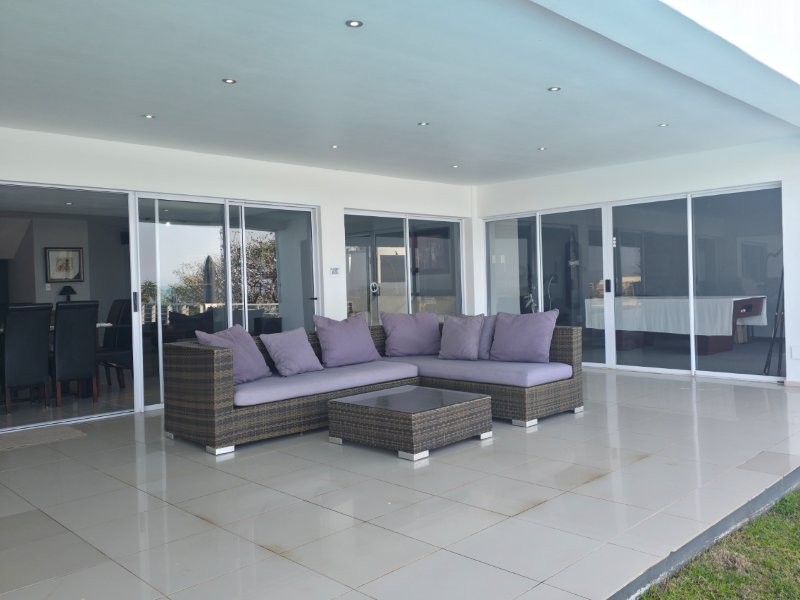5 Bedroom Property for Sale in Jeffreys Bay Central Eastern Cape